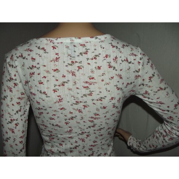 Rue21 Blouse Jr XS White rosebud floral pink ribbed v-neck knit top shirt cotton - Picture 10 of 12